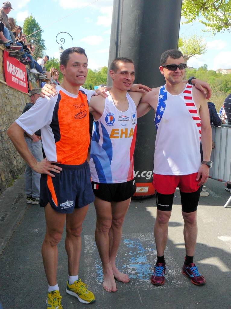 Le podium, avec Michael Boch au centre, Hervé Steitz (3e) à gauche et Eric Plennevaux (2e)à droite - Photo Hervé Le Tallec