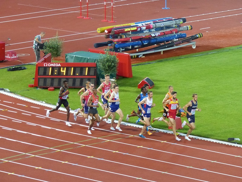Florian Carvalho mène la finale du 1 500 m (Photo Q.G)