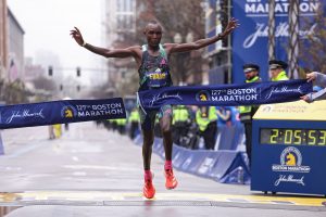 Marathon de Boston : Kipchoge battu